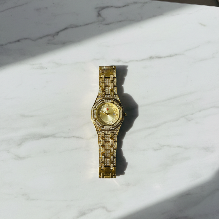 Luxury Gold Diamond-Studded Wrist Watch